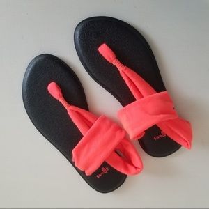 Sanuk Yoga Sling 2 Sandals, Bright Orange